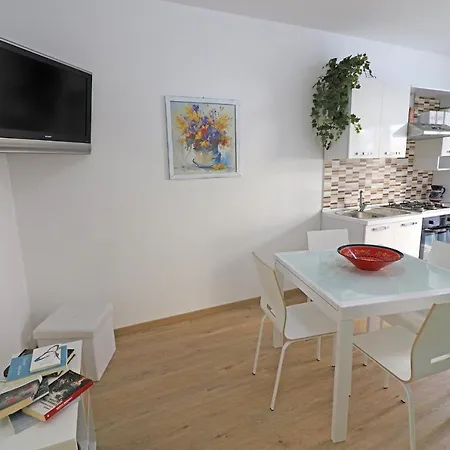 Luisa A 4 Posti Apartment *