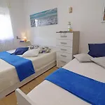 Luisa A 4 Posti Οτράντο